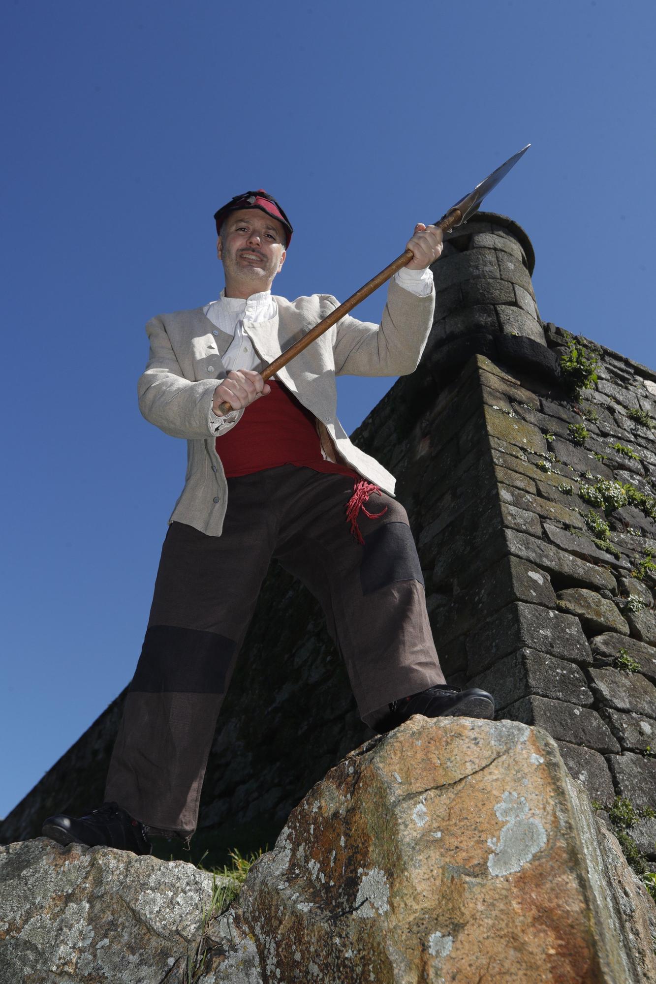 Los portagonistas de la Reconquista de Vigo: Carolo