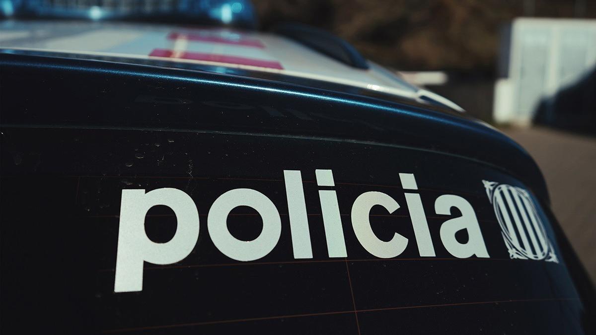 Un coche de Mossos d'Esquadra. Un coche de Mossos d'Esquadra.