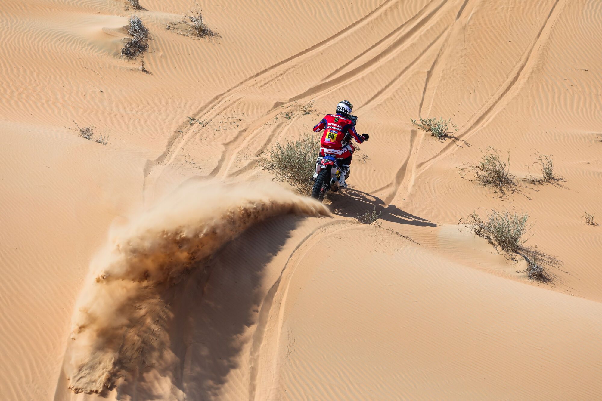 68 SCHAREINA Tosha (spa), Honda, Monster Energy Honda HRC, Motul, RallyGP, action during the Stage 10 of the Dakar 2025 on January 15, 2025 between Haradh and Subaytah, Saudi Arabia - Photo Florent Gooden / DPPI AFP7 15/01/2025 ONLY FOR USE IN SPAIN. FLORENT GOODEN / DPPI Media / AFP7 / Europa Press;Auto;DAKAR;Motorsport;rally;RALLY-RAID;SAUDI ARABIA;DAKAR 2025 - STAGE 10;