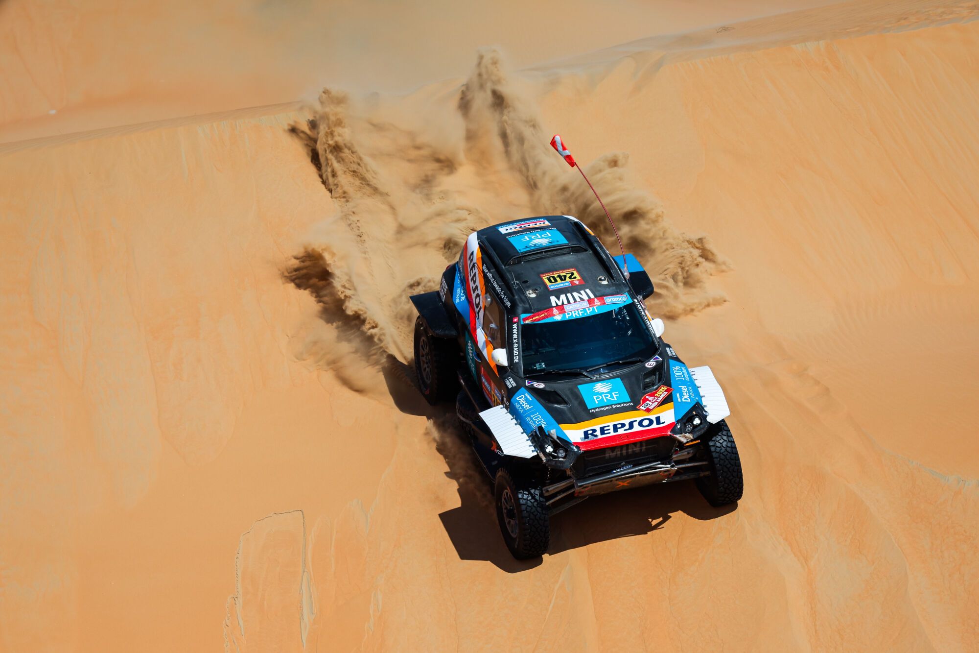 240 FERREIRA Joao (prt), PALMEIRO Filipe (prt), Mini, X-Raid Mini JCW Team, FIA W2RC, Ultimate, action during the Stage 10 of the Dakar 2025 on January 15, 2025 between Haradh and Subaytah, Saudi Arabia - Photo Florent Gooden / DPPI AFP7 15/01/2025 ONLY FOR USE IN SPAIN. FLORENT GOODEN / DPPI Media / AFP7 / Europa Press;Auto;DAKAR;Motorsport;rally;RALLY-RAID;SAUDI ARABIA;DAKAR 2025 - STAGE 10;
