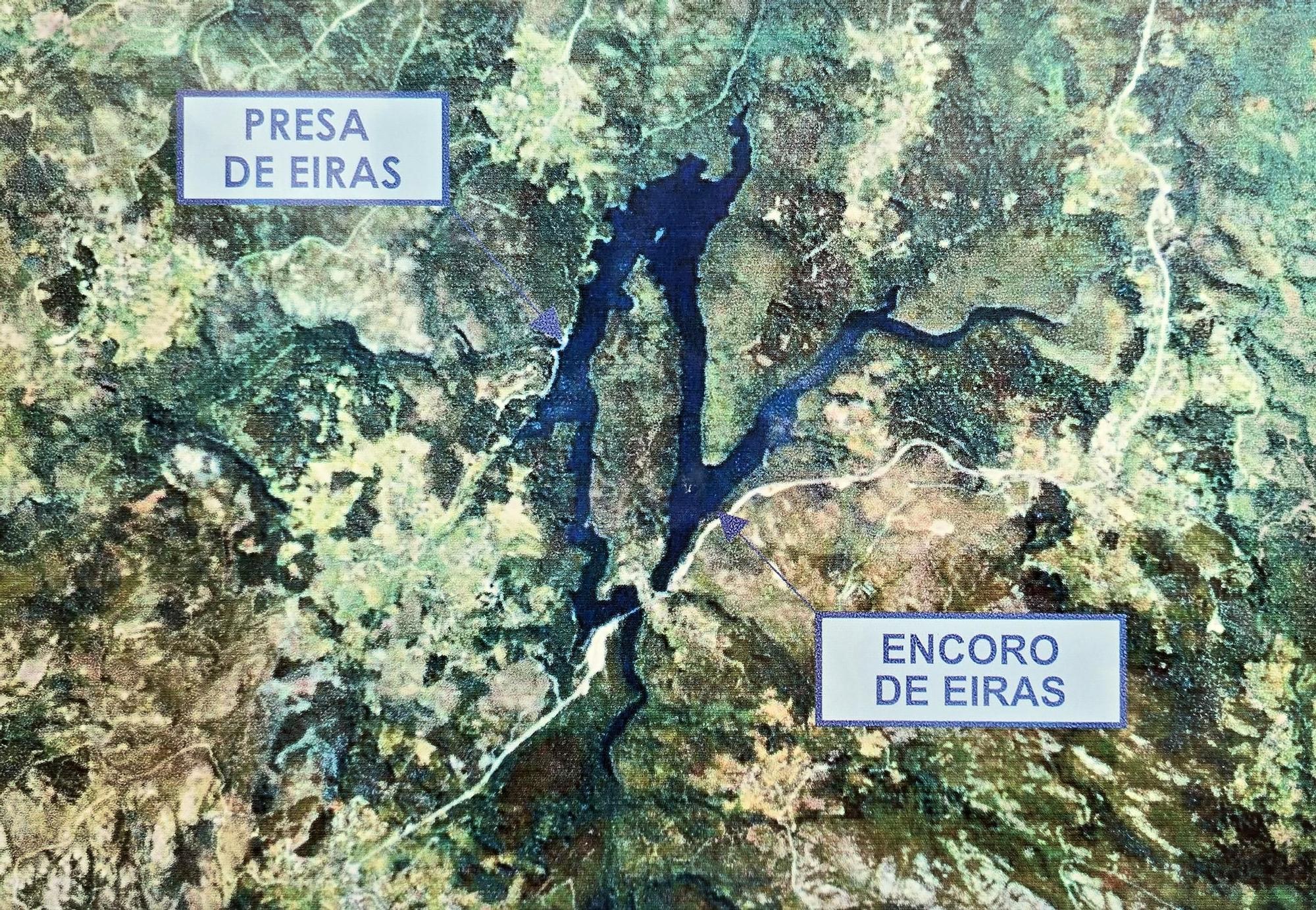 El embalse de Eiras lleno hasta su límite
