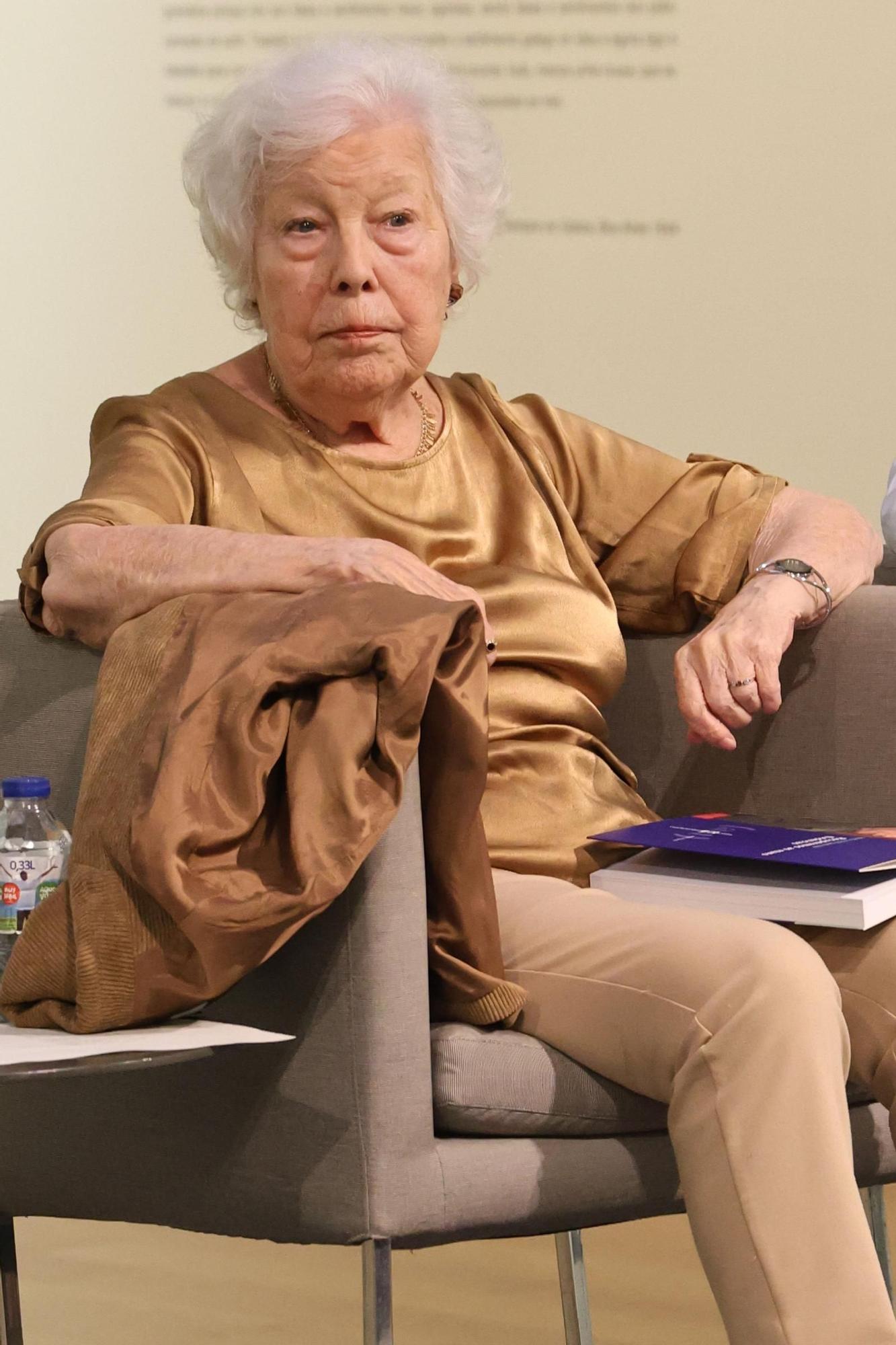 Homenaxe do Consello da Cultura Galega á escritora María Xosé Queizán
