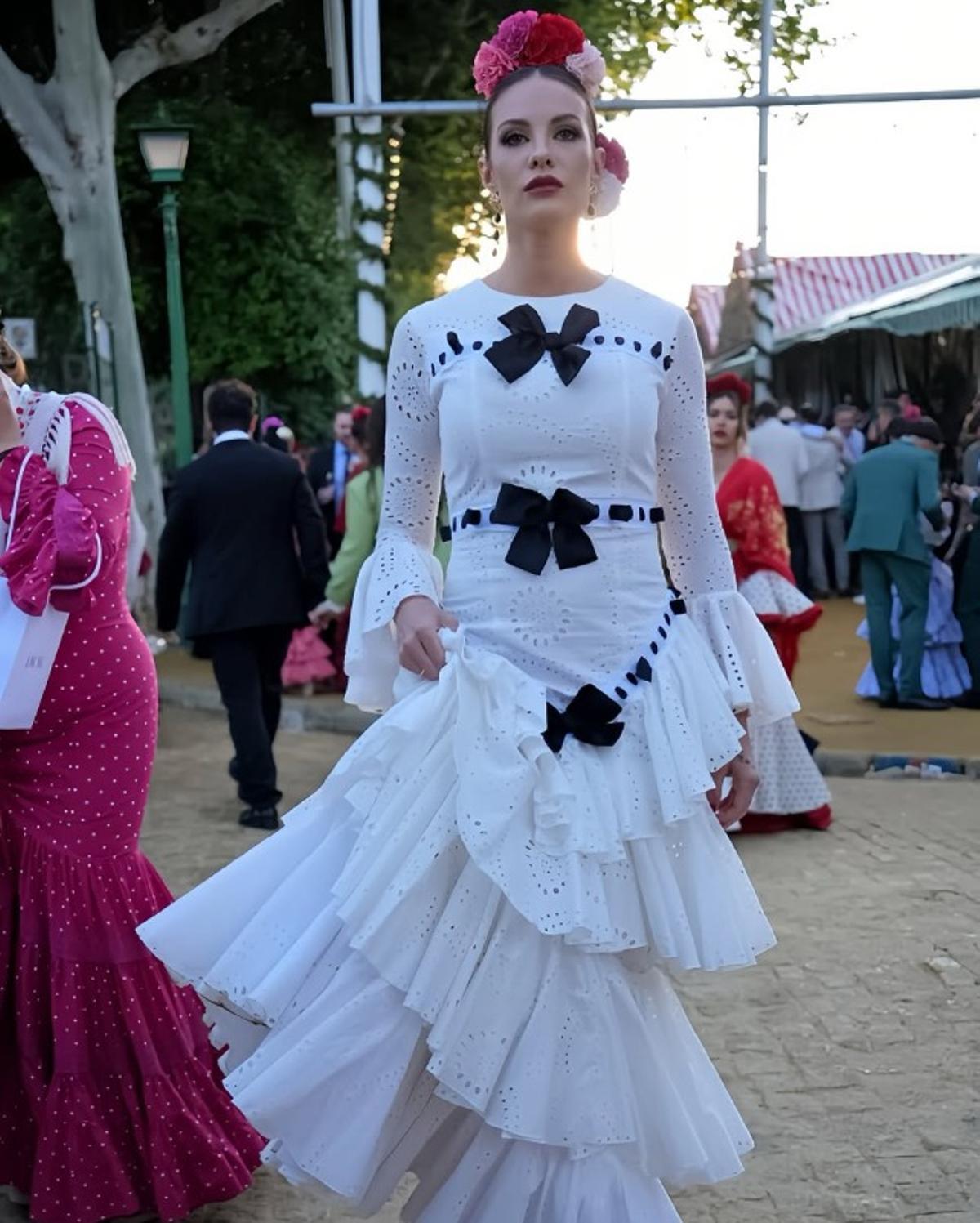 Jessica Bueno, por el Real de la Feria de Sevilla, en una imagen que ha subido a las redes.