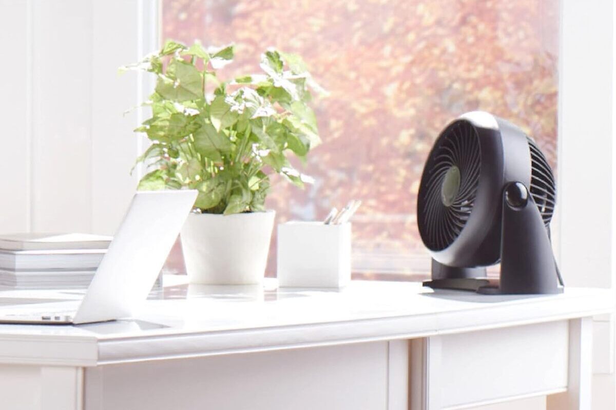 Este es el mini ventilador portátil superventas del que no te vas a querer despegar en verano Este es el mini ventilador portátil superventas del que no te vas a querer despegar en verano