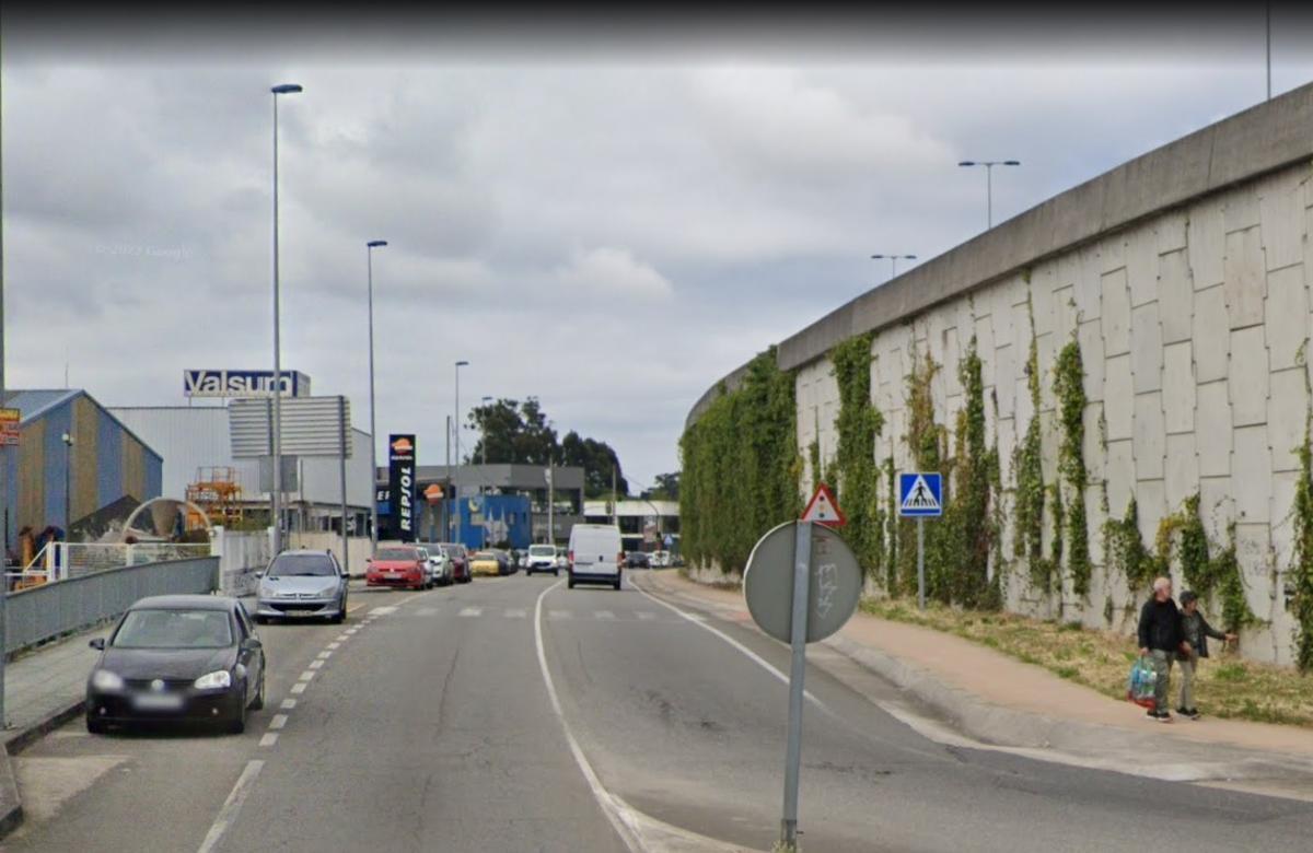 La avenida de Ricardo Mella de Vigo se cortará al tráfico en sentido Baiona durante tres meses.