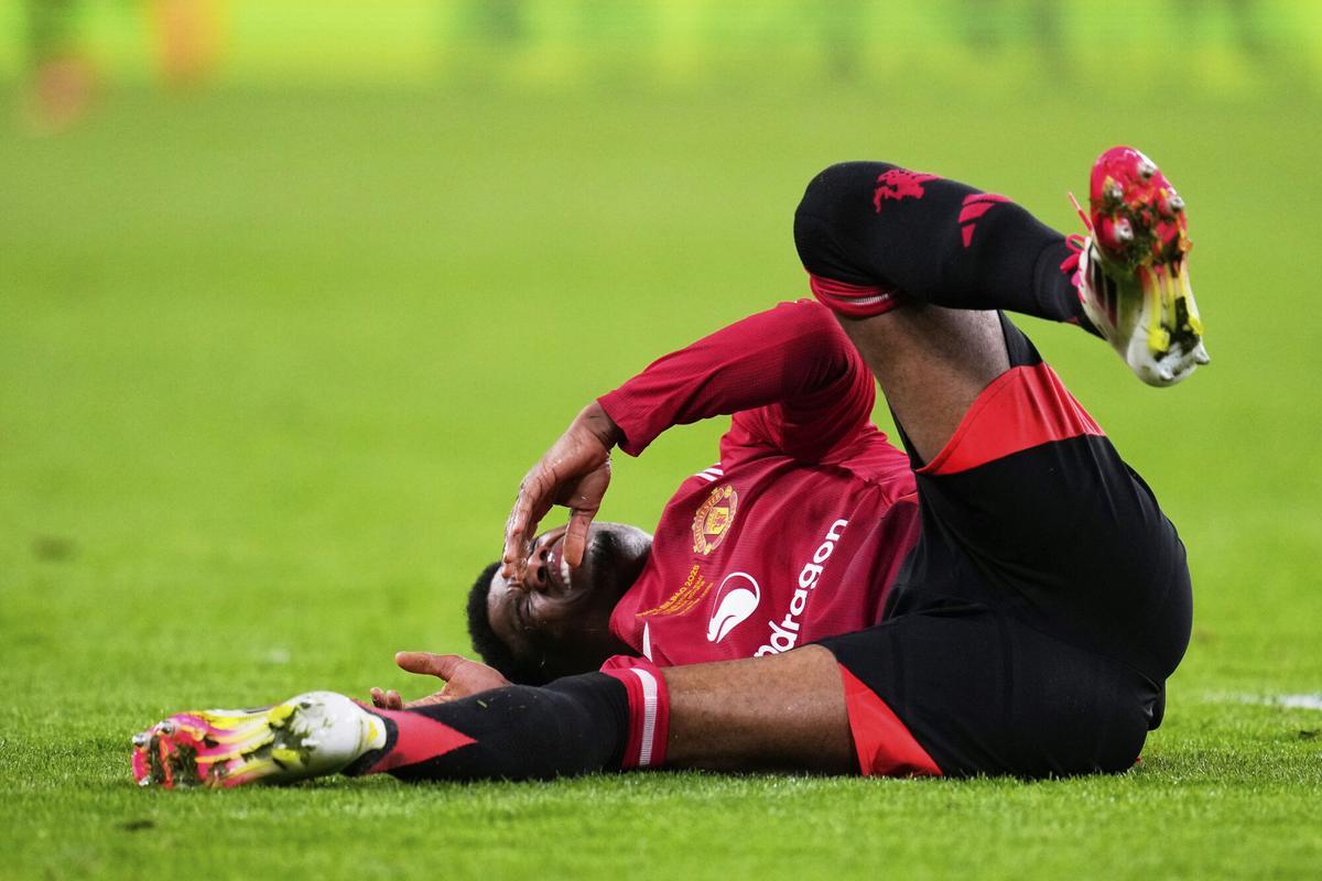 Diallo, en el césped durante la final de la Europa League.