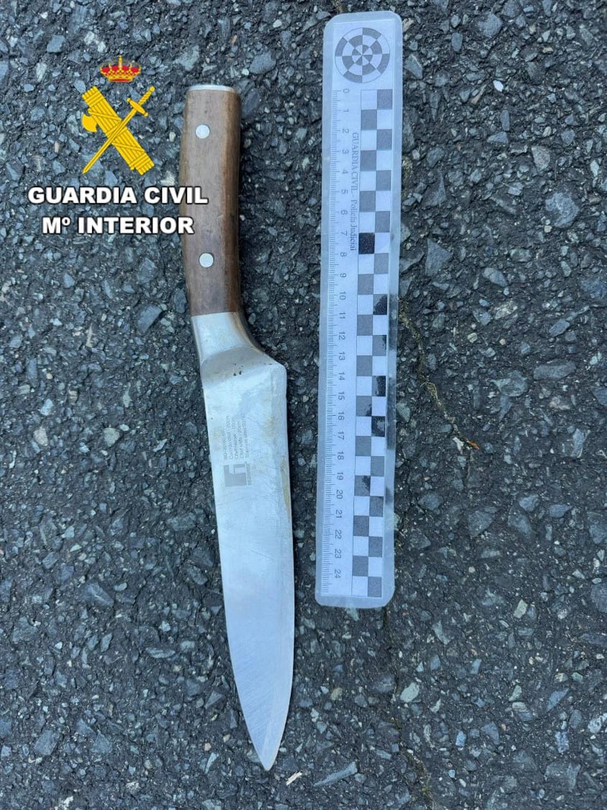 La Guardia Civil localizó un cuchillo de 34 centímetros de longitud