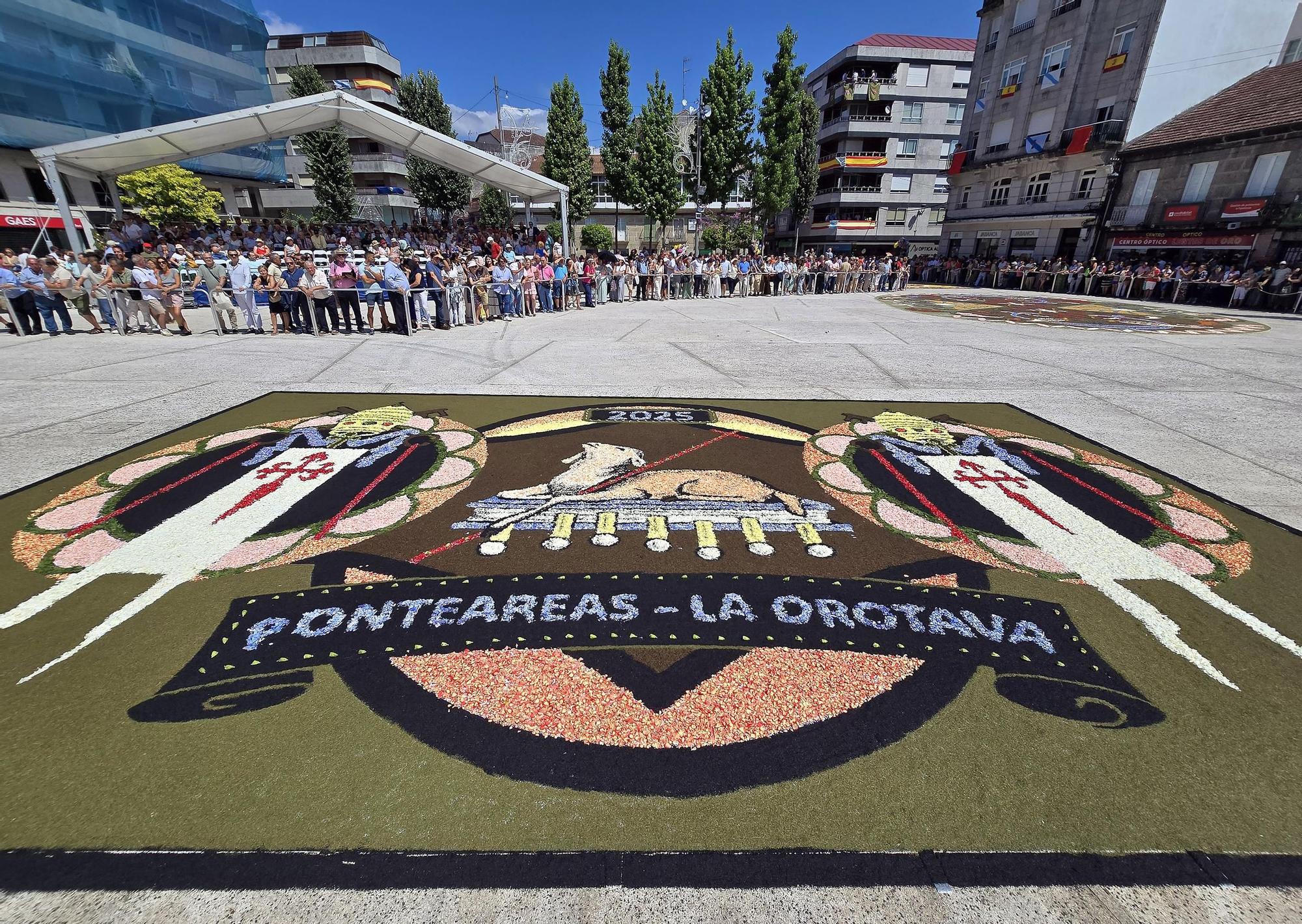 Exaltación floral en el Corpus de Ponteareas