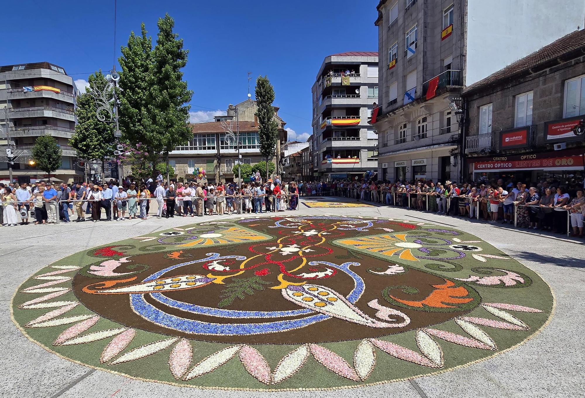 Exaltación floral en el Corpus de Ponteareas