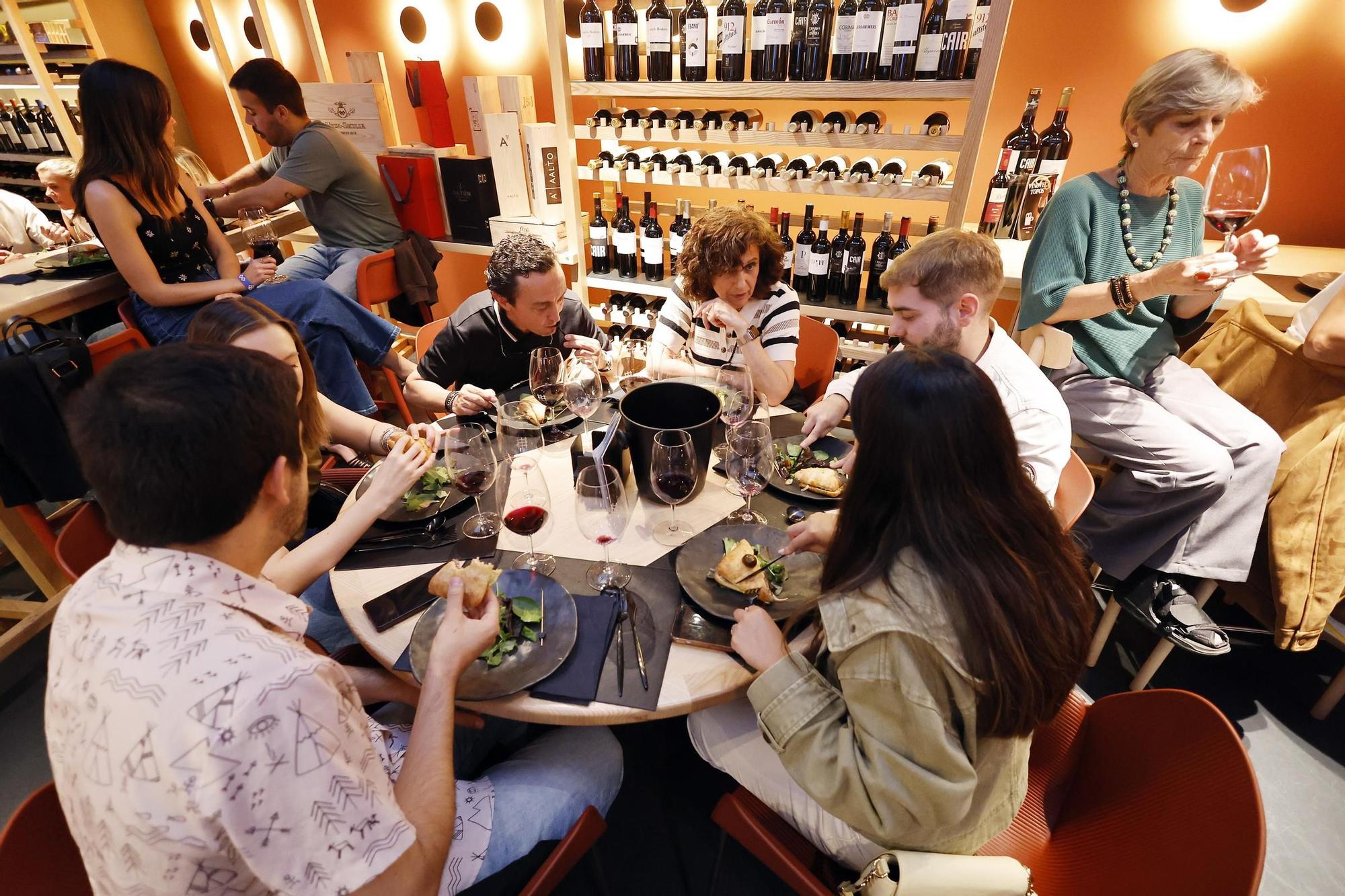 Cata de vinos y tapas para suscriptores de FARO