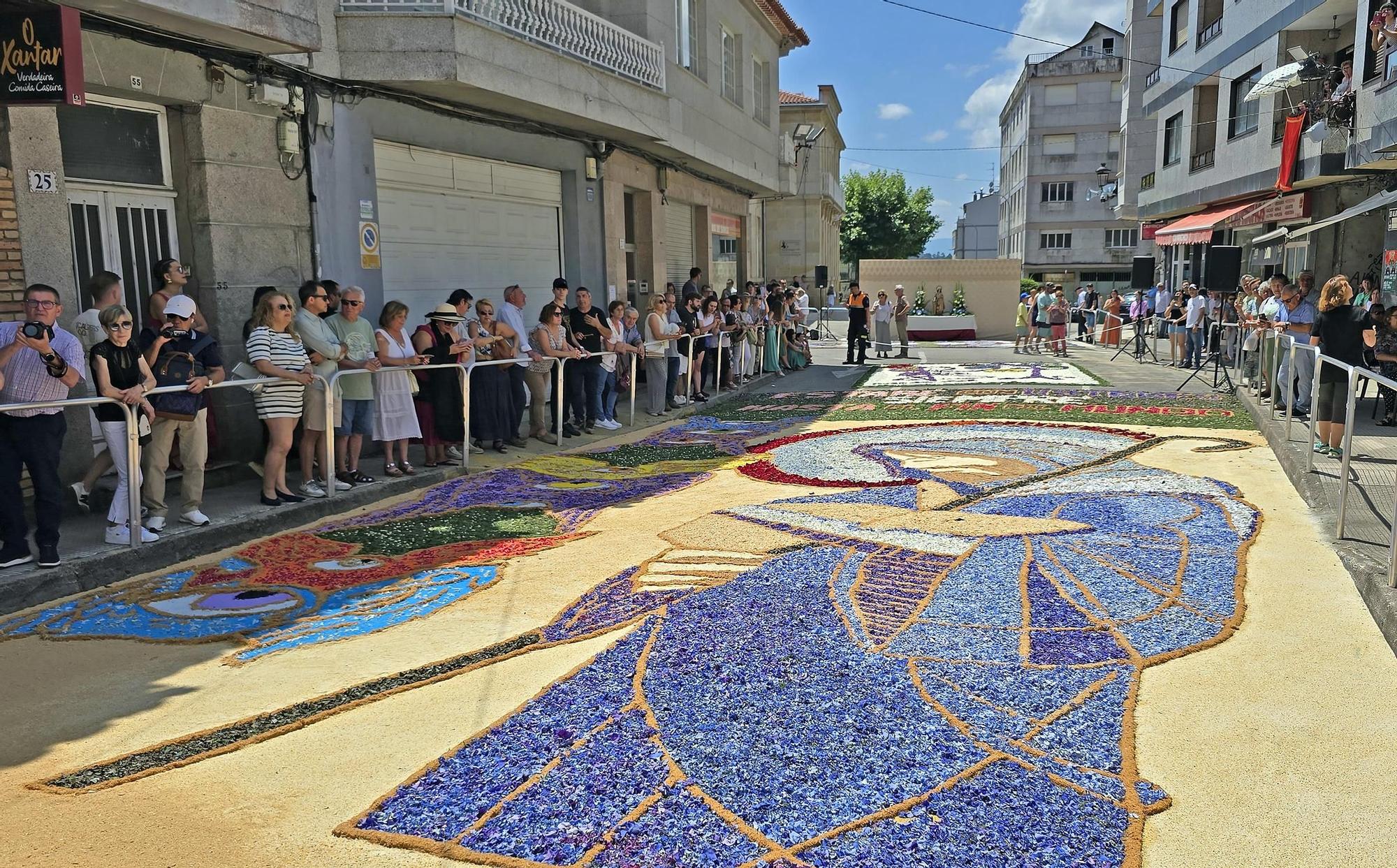 Exaltación floral en el Corpus de Ponteareas