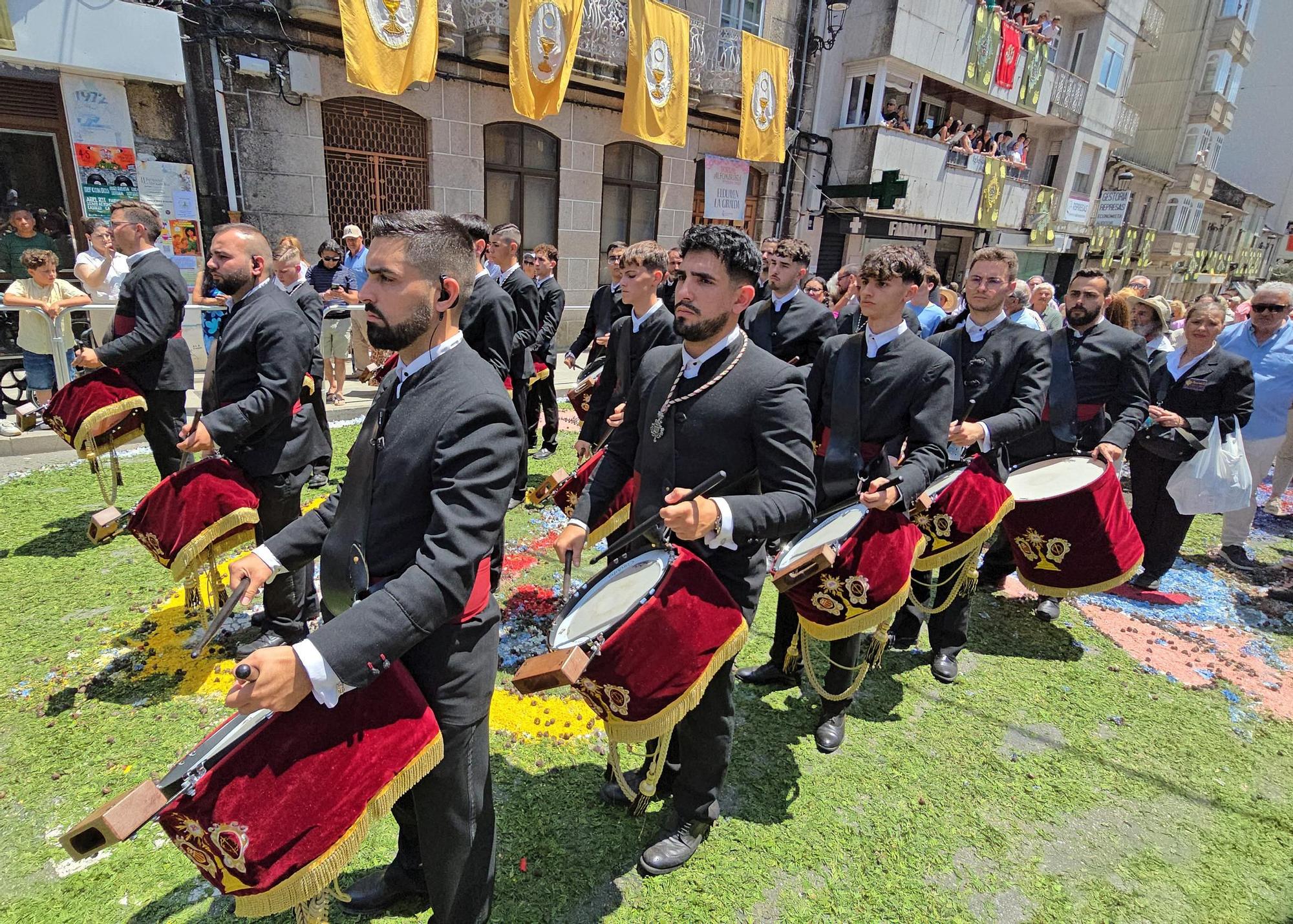 Exaltación floral en el Corpus de Ponteareas