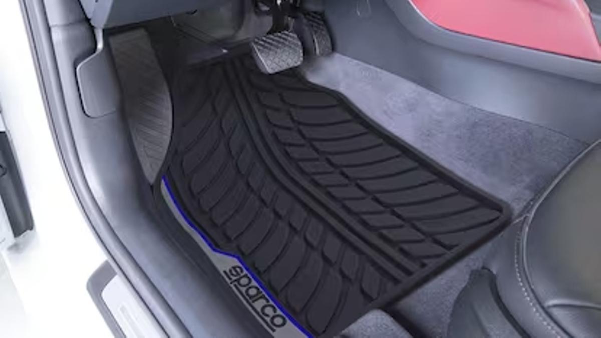 El uso de las alfombrillas en los coches