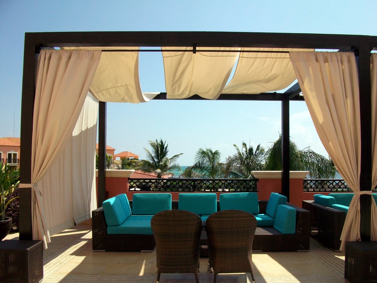 La mejor decoración para llenar tu terraza de color este verano La mejor decoración para llenar tu terraza de color este verano