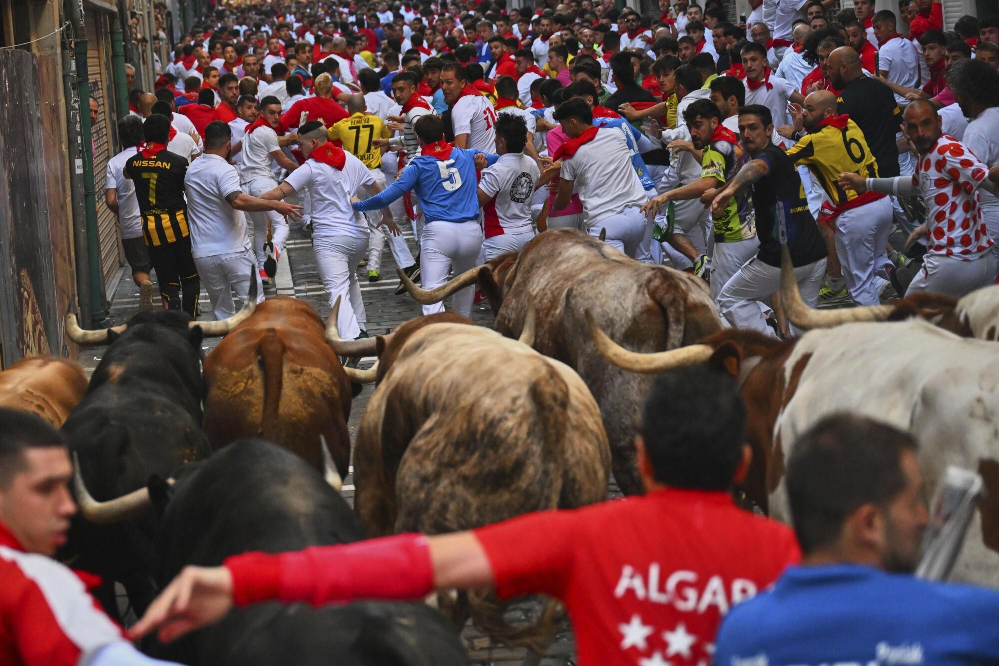 Cuarto encierro de los Sanfermines 2025, en imágenes.