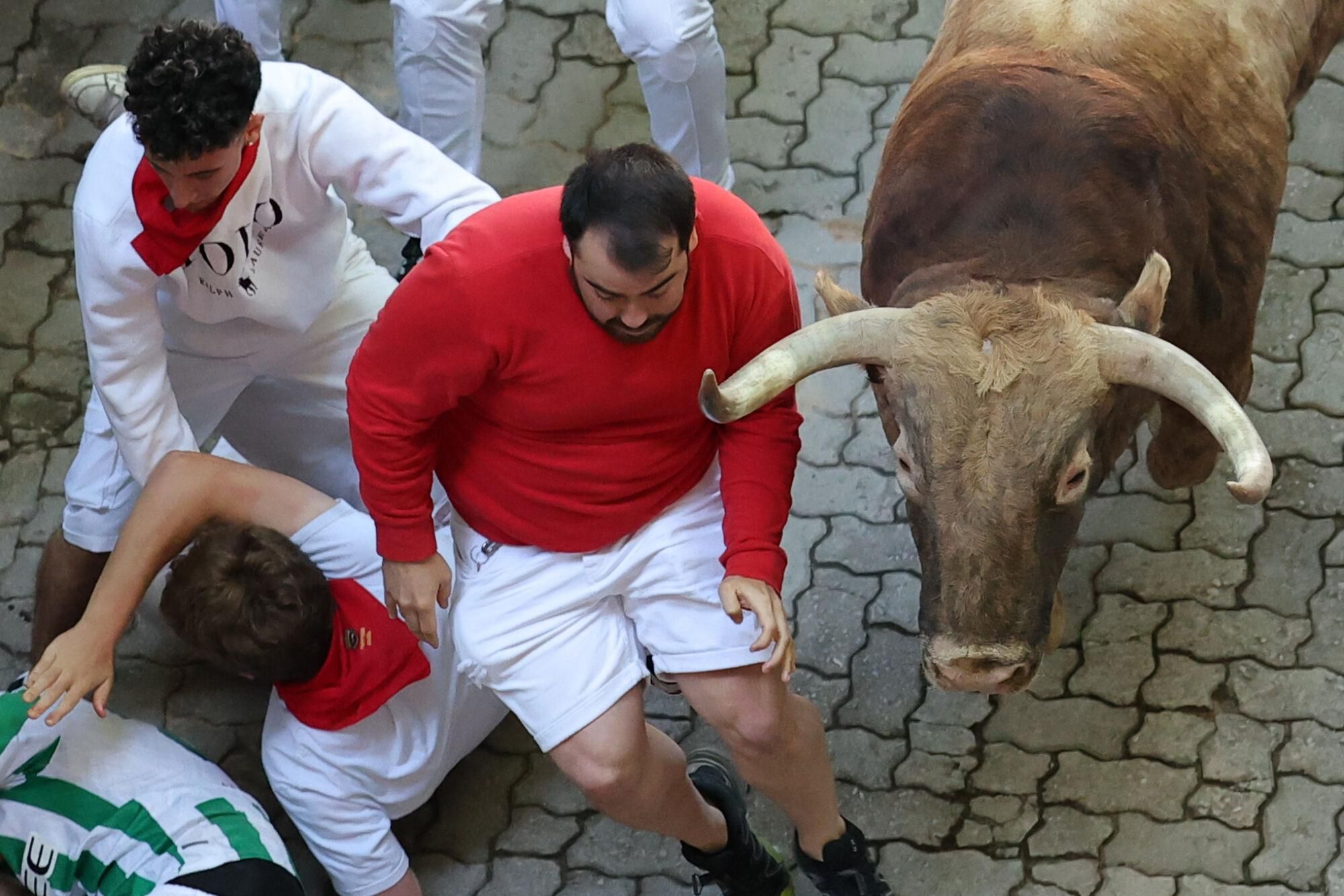 Cuarto encierro de los Sanfermines 2025, en imágenes.