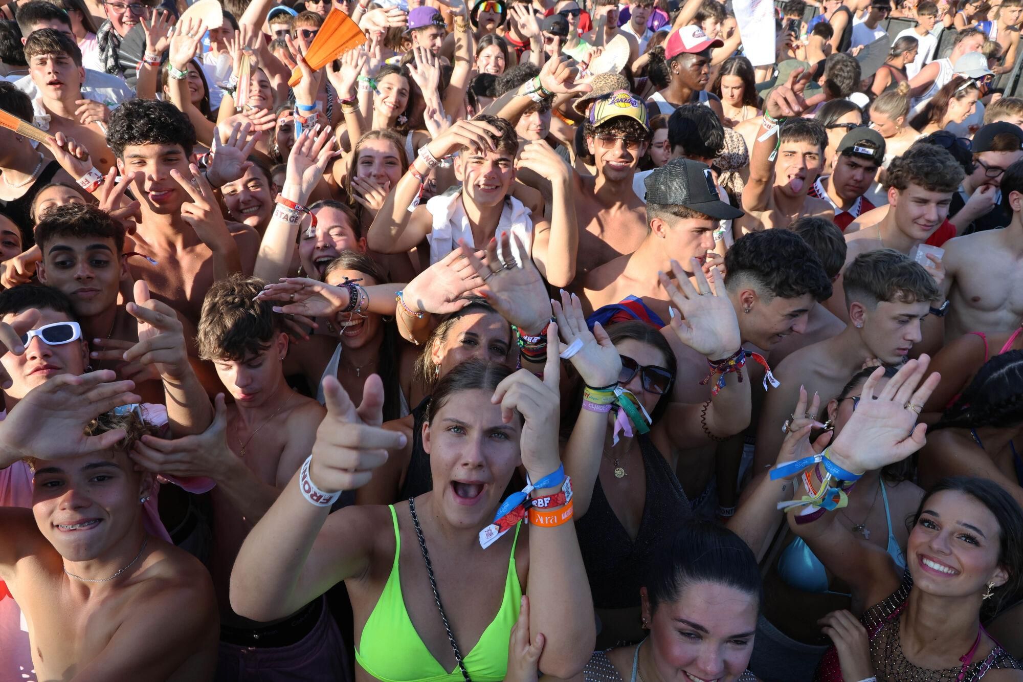 El Reggaeton Beach Festival convirtió Porto do Molle en Puerto Rico