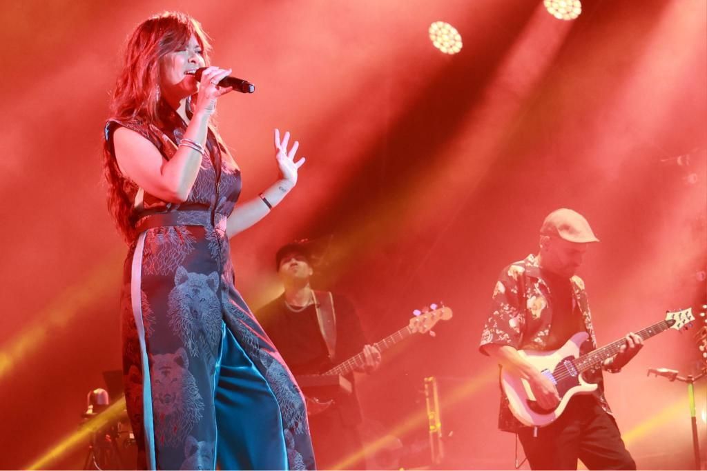 Vanesa Martín emociona a un parque de Castrelos a rebosar