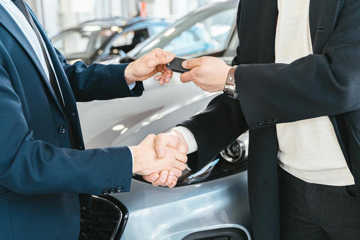 La DGT revela los trucos infalibles para comprar un coche de segunda mano