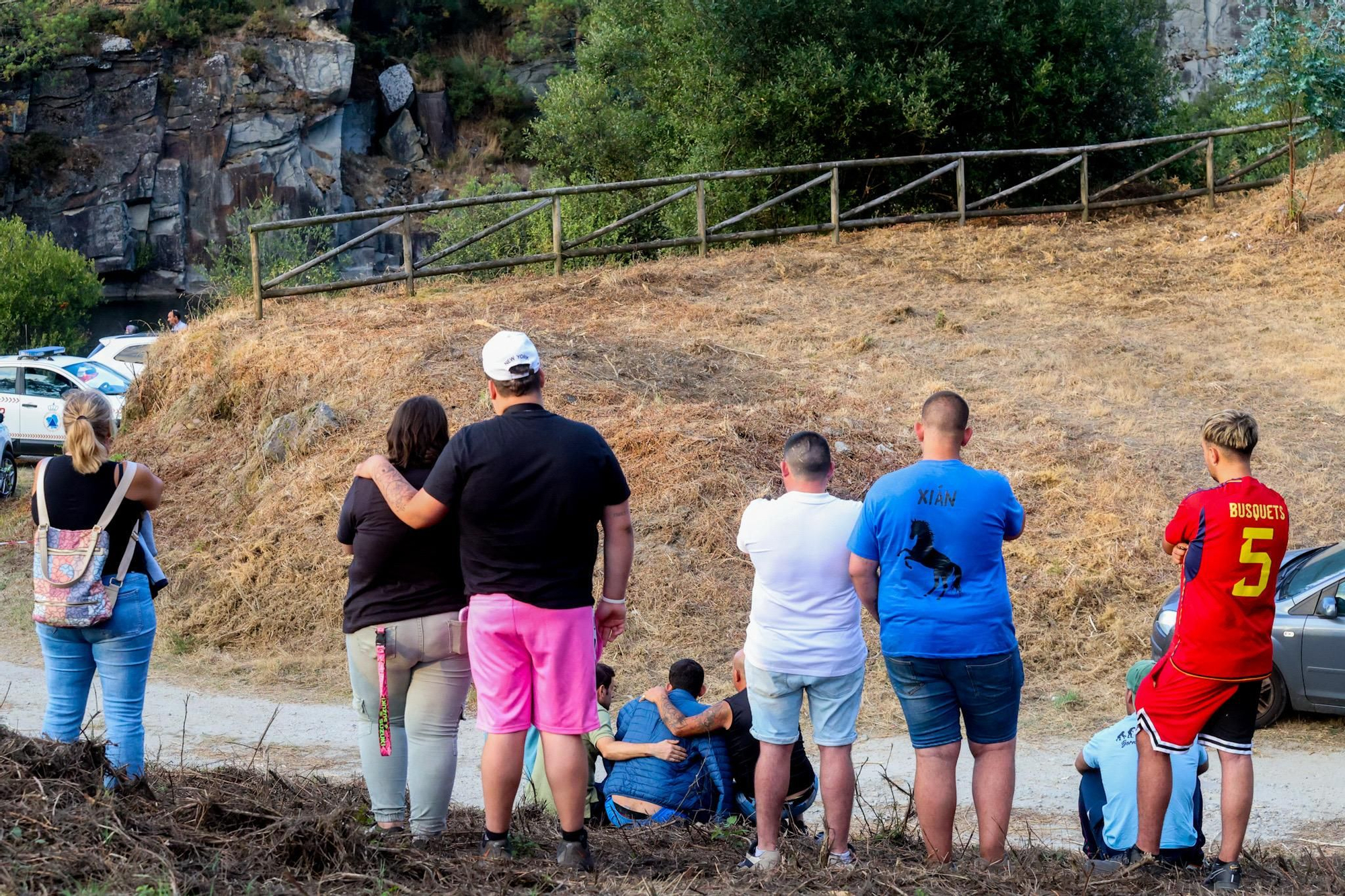 Buzos hallan el cuerpo sin vida de un niño en la laguna de Pedras Miúdas, en Catoira