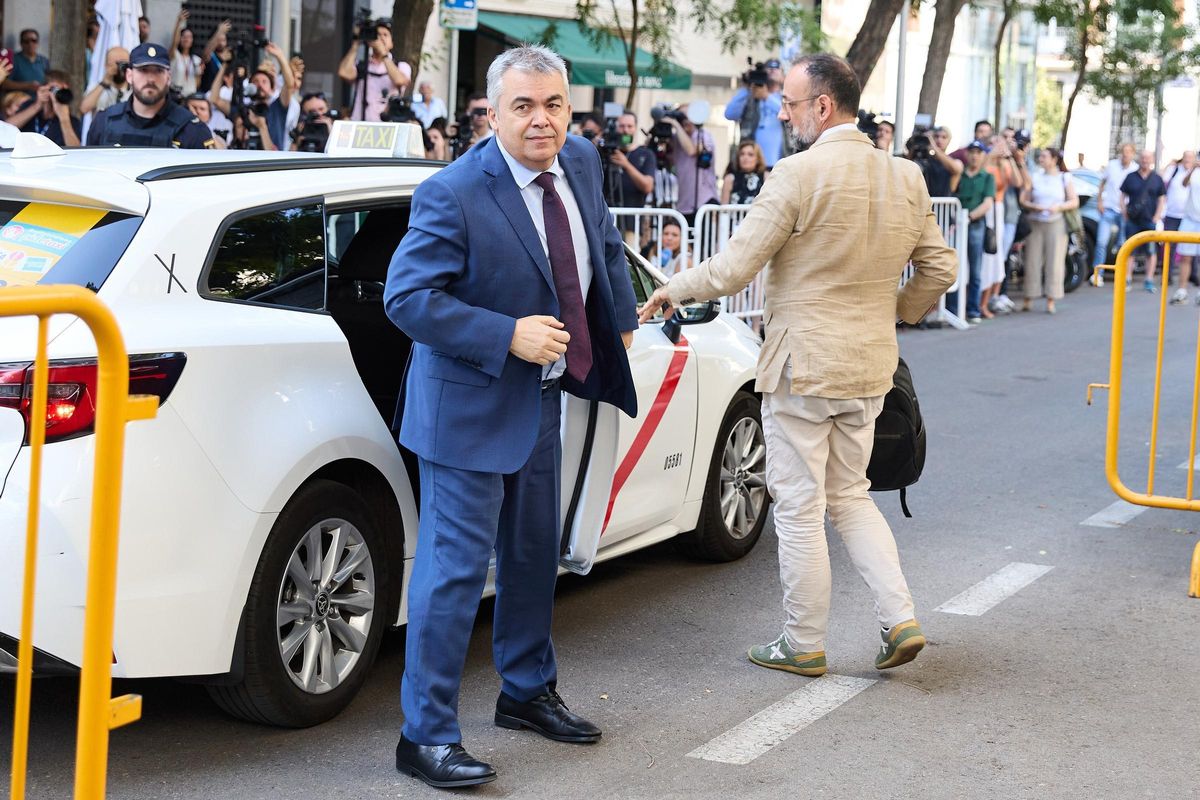 El exsecretario de Organización del PSOE Santos Cerdán, a su llegada a declarar en el Tribunal Supremo, el pasado 30 de junio de 2025, en Madrid.