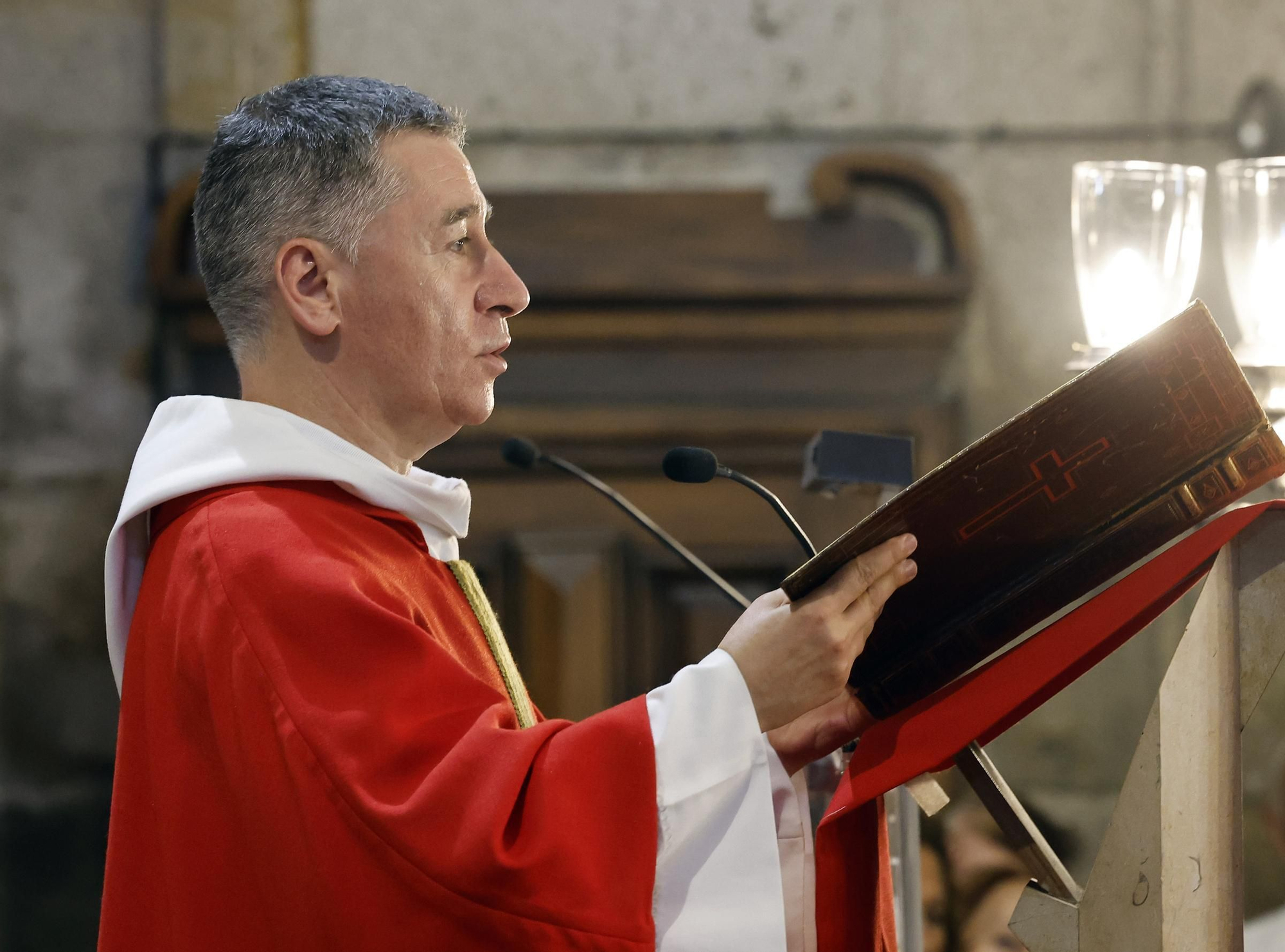 Imágenes de la procesión Cristo de la Victoria y misa solemne