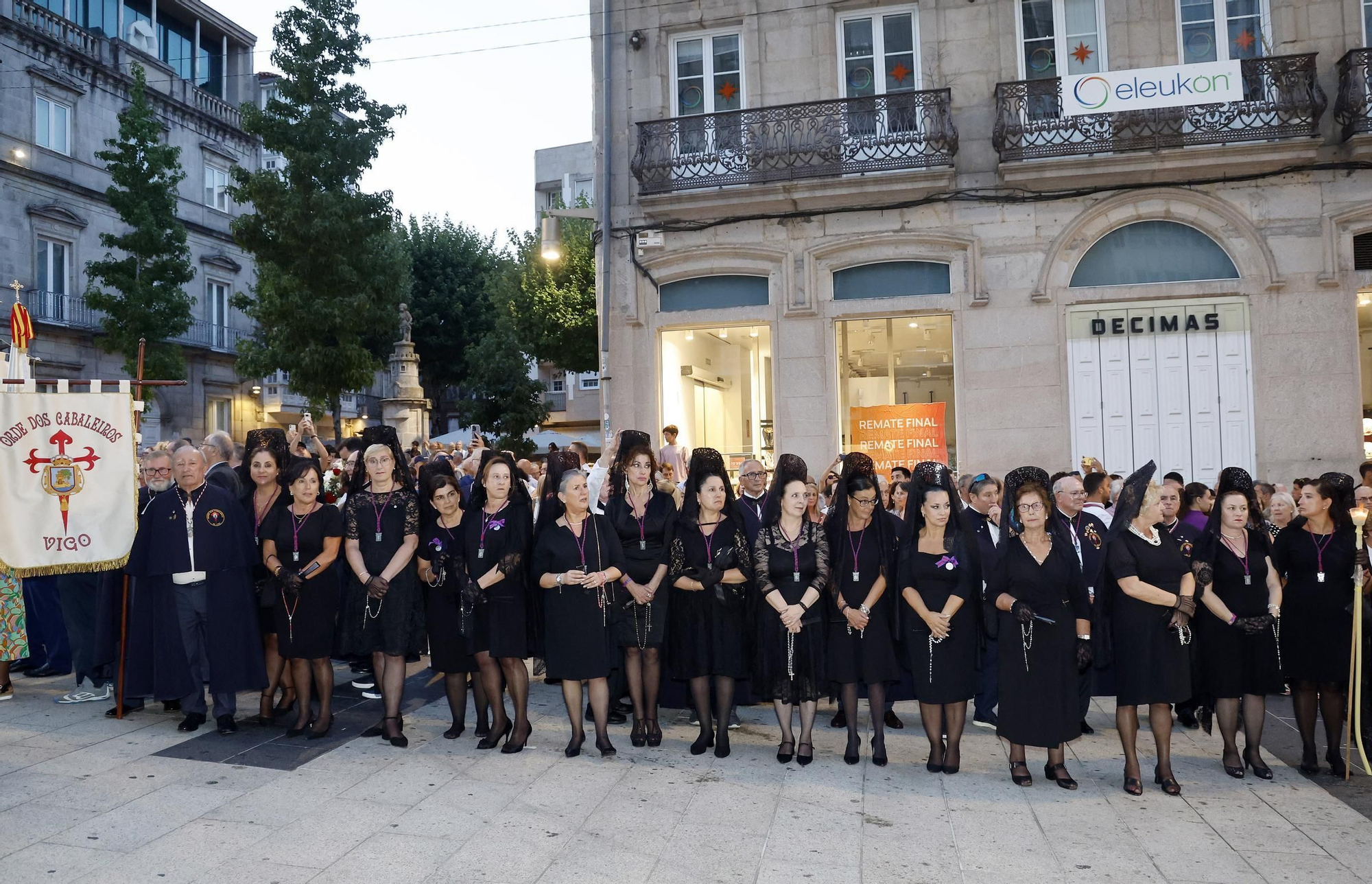 Imágenes de la procesión Cristo de la Victoria y misa solemne